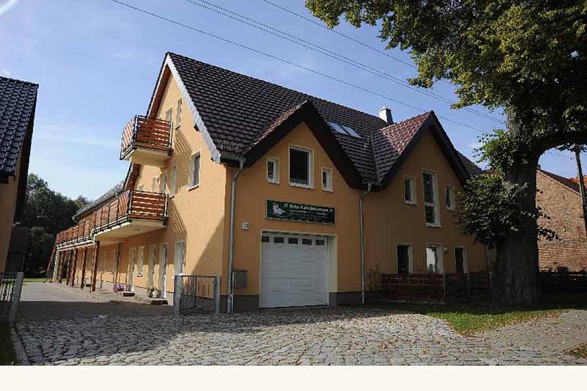 "Beim Kahnfährmann" - ferienwohnung-beim-kahnfaehrmann-aussenansicht