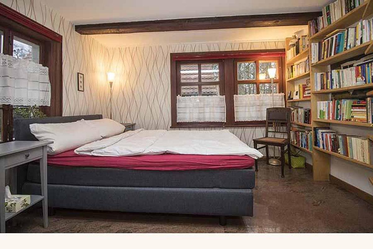 Ferienhaus am Fließ - hexenhaus-schlafzimmer-erdgeschoss