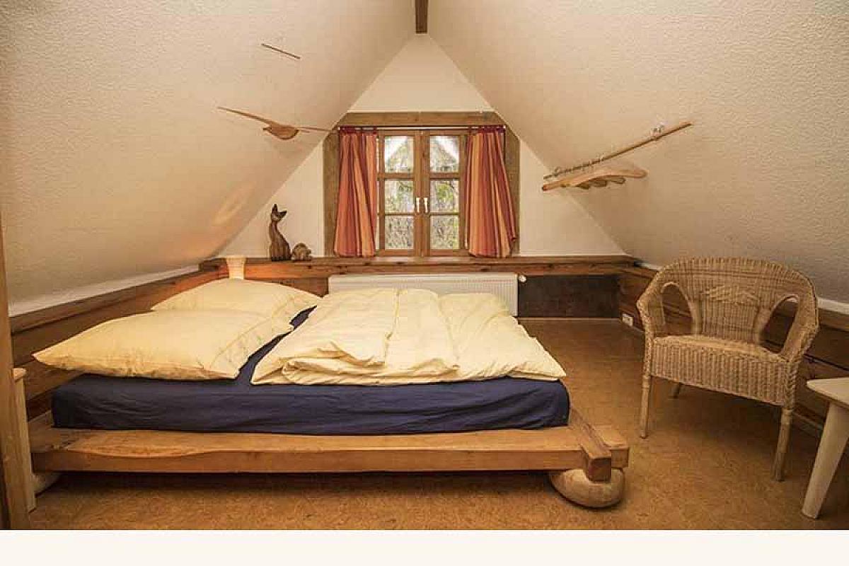 Ferienhaus am Fließ - hexenhaus-schlafzimmer-obergeschoss-2