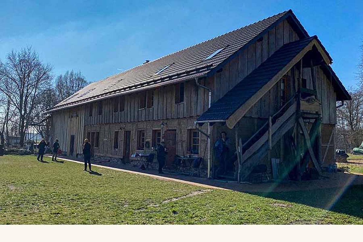 Scheunenherberge Schäfchenzählerei - scheunenherberge-hofansicht