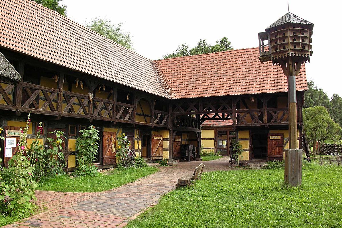 Museum des Landkreises Oberspreewald-Lausitz - spreewaldhaus-galerie-taubenturm-freilandmuseum-lehde-aod004700