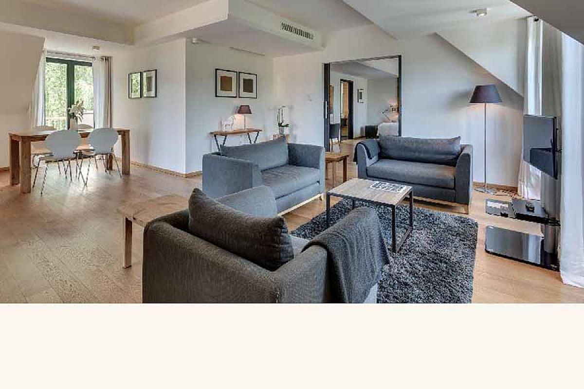 STRANDHAUS - Boutique Resort & Spa - Spa-Suite_Wohnzimmer_Essplatz