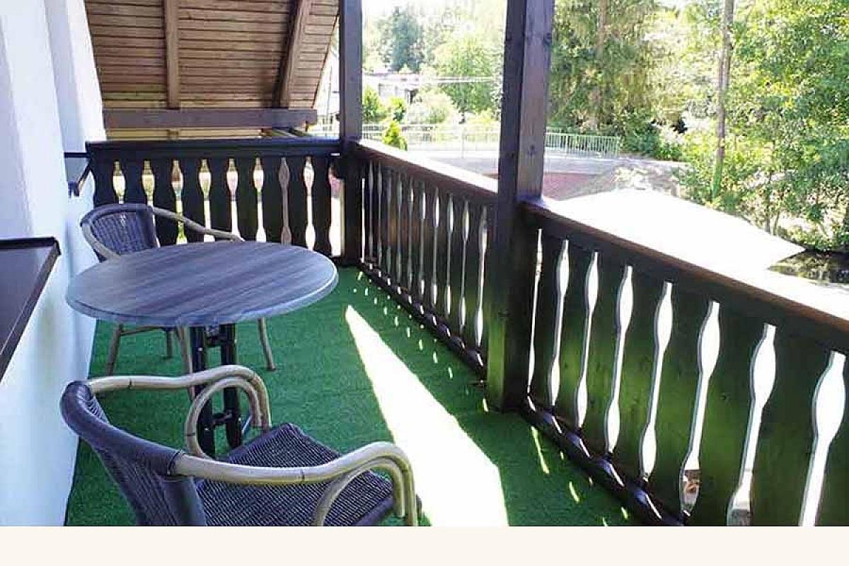 Landgasthof Ochseneck - balkon-tische-landgasthof-ochseneck-aod-20180703-7268