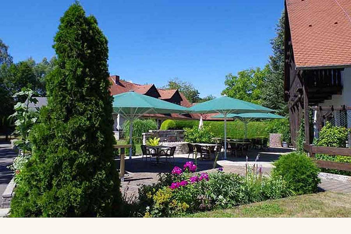 Landgasthof Ochseneck - terrasse-schirme-landgasthof-ochseneck-aod-20180703-7324