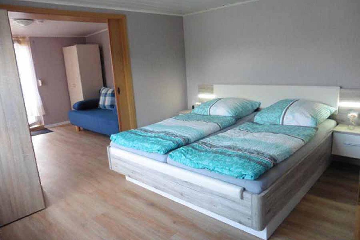 Ferienwohnung Fam. Dehlan - Ferien_im_Spreewald_FW_Schlafzimmer_2024_Spw.
