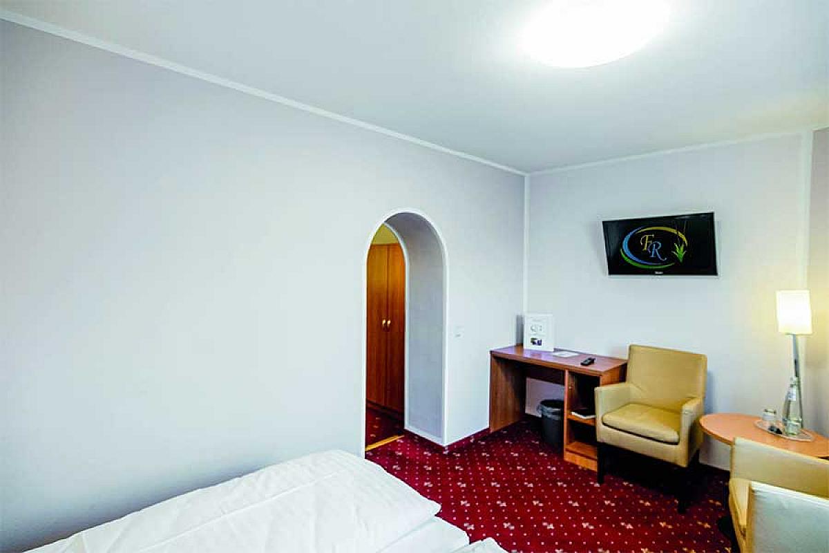 dreibettzimmer-durchgang