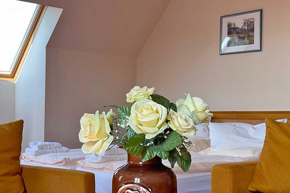 juniorsuite-standard-blumen_sia_20240710_82