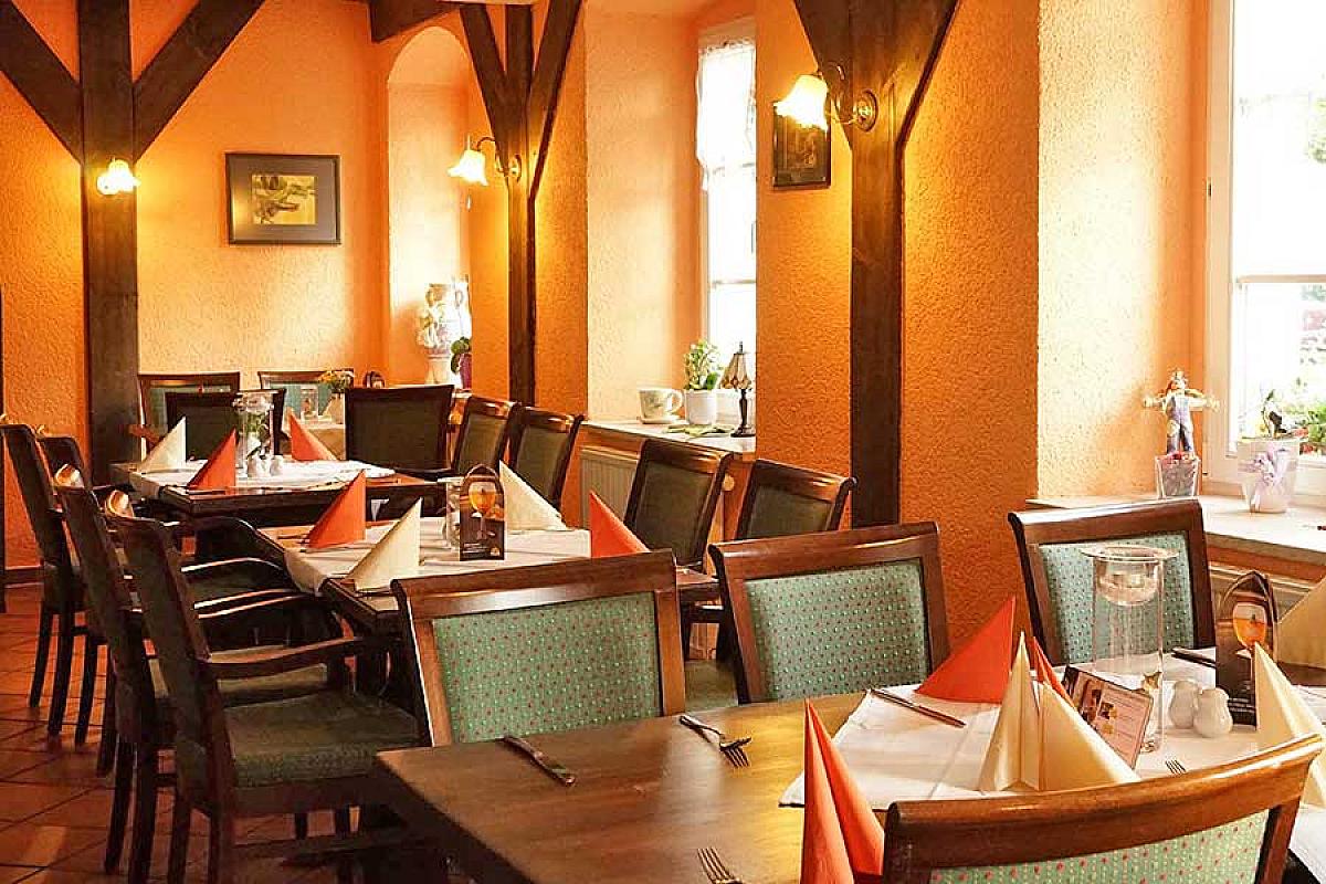 Spreewaldhotels Raddusch - restaurant-gedeckte-tische