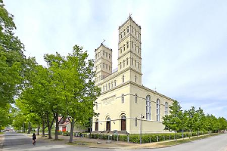 Bild Schinkelkirche in Straupitz