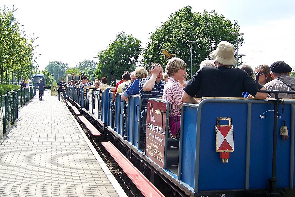 Parkeisenbahn Cottbus - parkeisenbahn-cottbus-offener-Zug