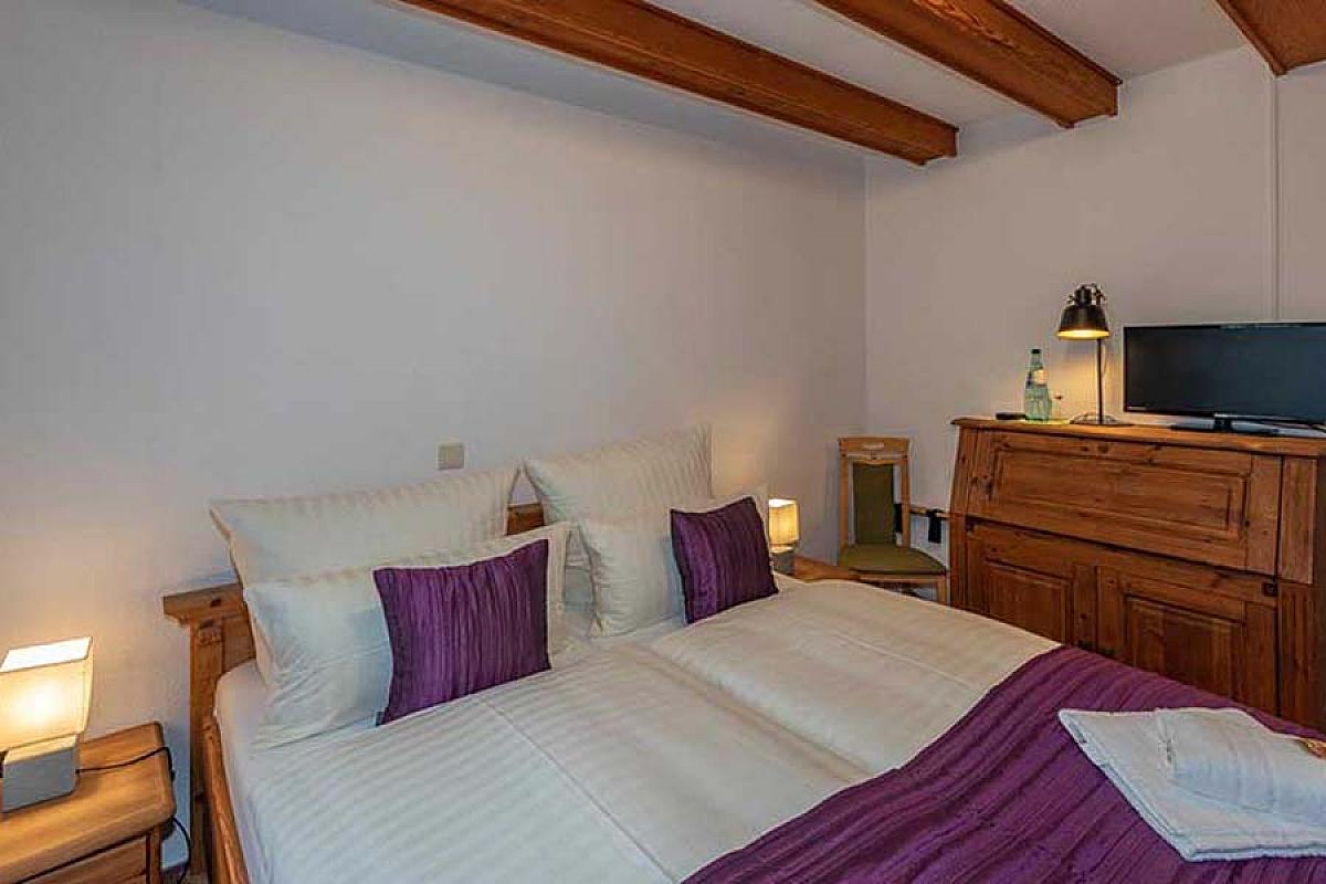 Gasthaus Dubkow Mühle - doppelzimmer-holzbalkendecke
