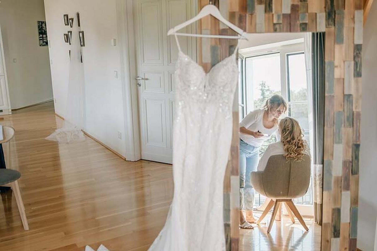 Zum Alten Backhaus GmbH - makup-brautkleid-zum-alten-backhaus