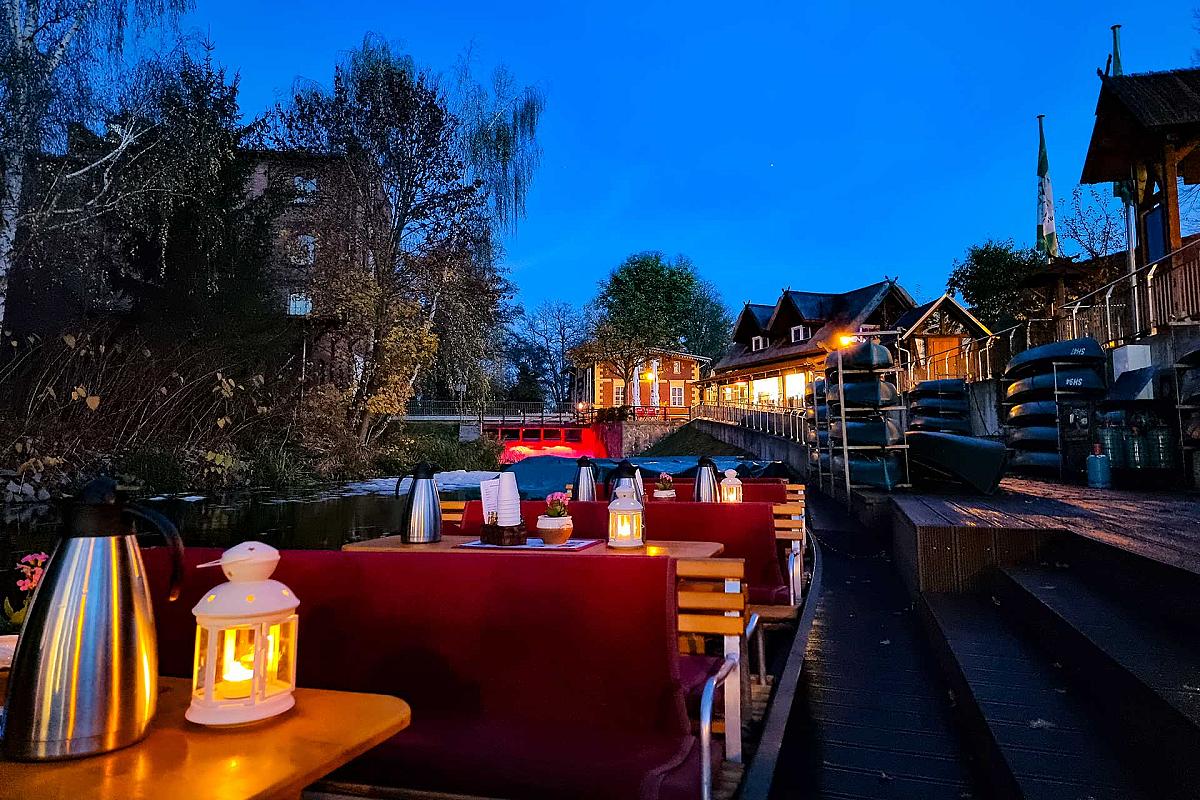 Spreehafen Burg - gluehweinkahnfahrt-burg-20221112-165337-remastered