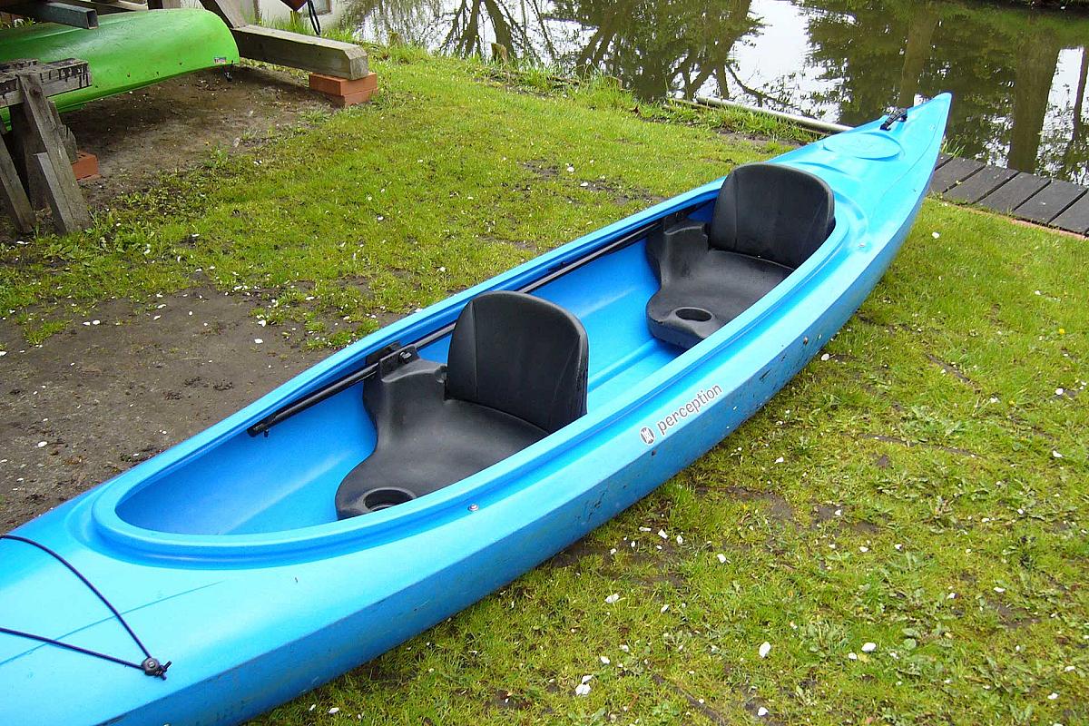 "Beim Kahnfährmann" - 2er-kajak-blau-p1000561
