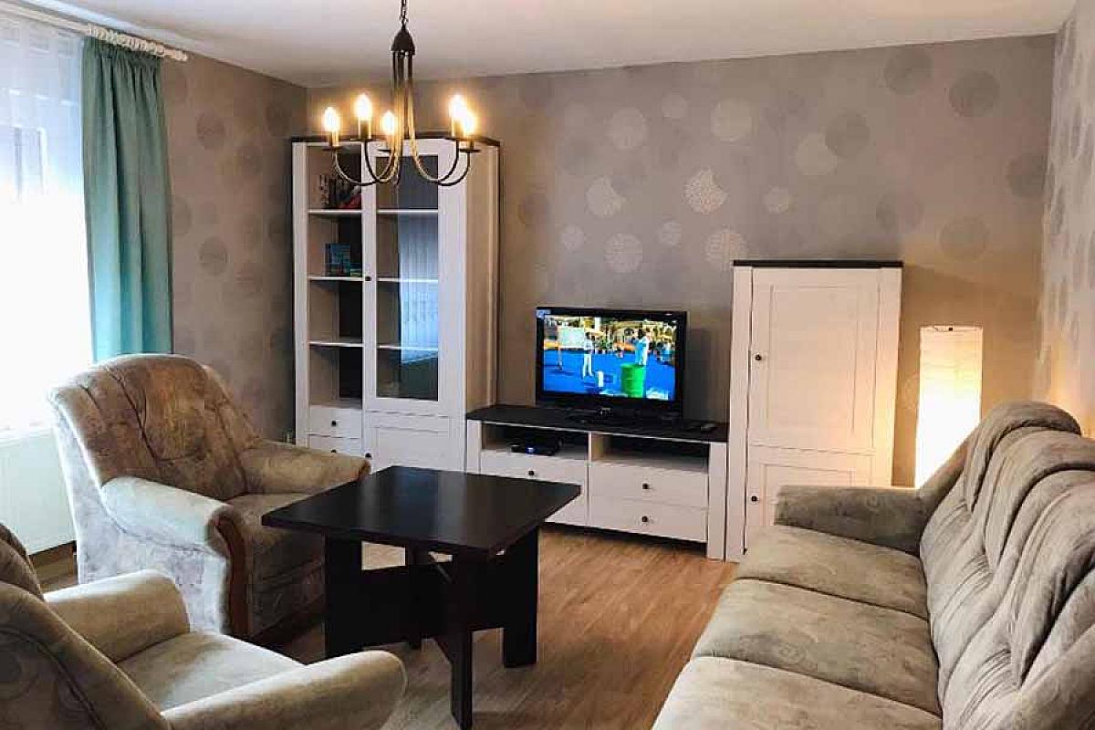 Ferienwohnung Hof Alkier - 6_Ferienwohnung-Alkier-Wohnzimmer.