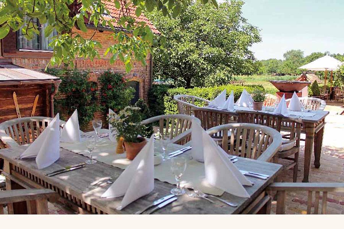 SPREEWALDRESORT „Seinerzeit" - Seinerzeit_Absack_Bar_Terrasse_01