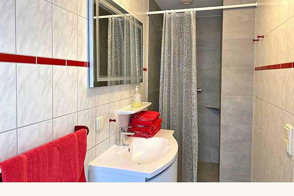 Gasthaus und Pension Döring - pension-doering-zimmer-bad